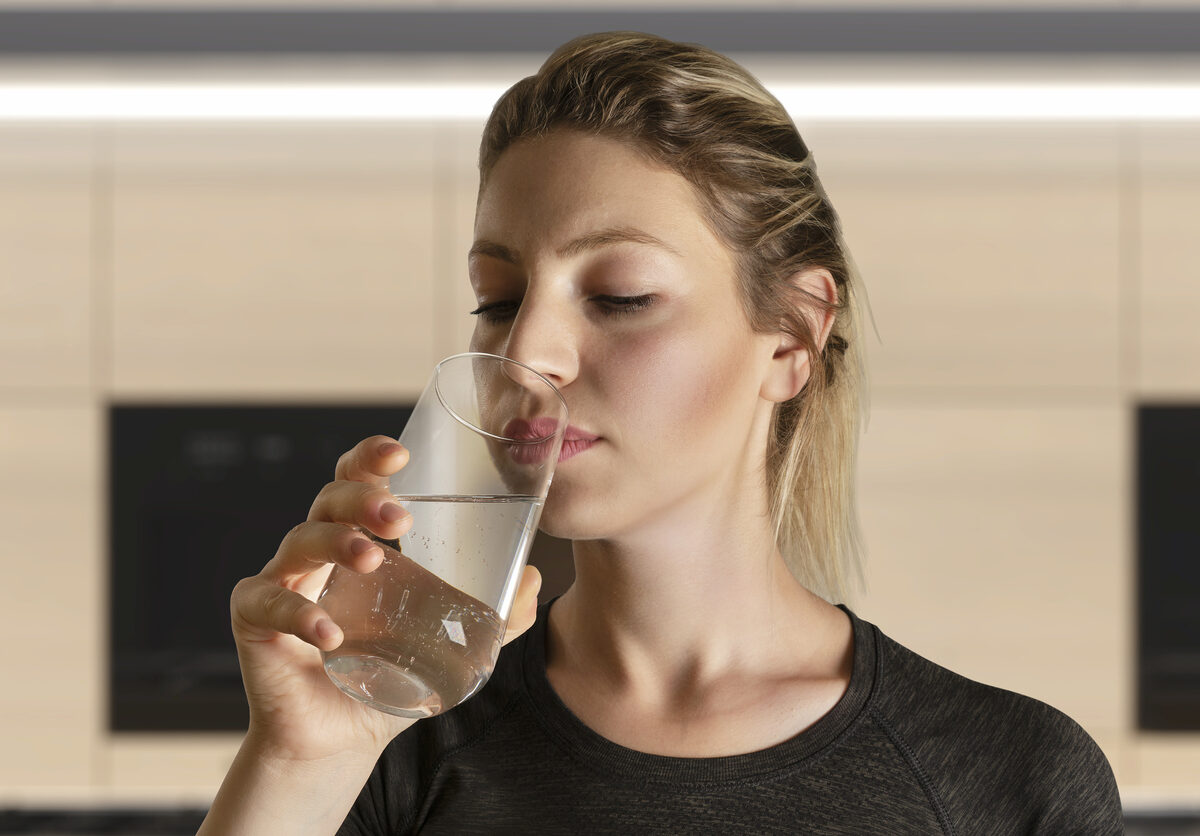 نیم گرم پانی پینے کے فوائد