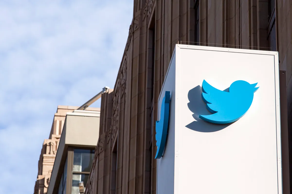 twitter-now-lets-its-paid-subscribers-tweet-10000-characters