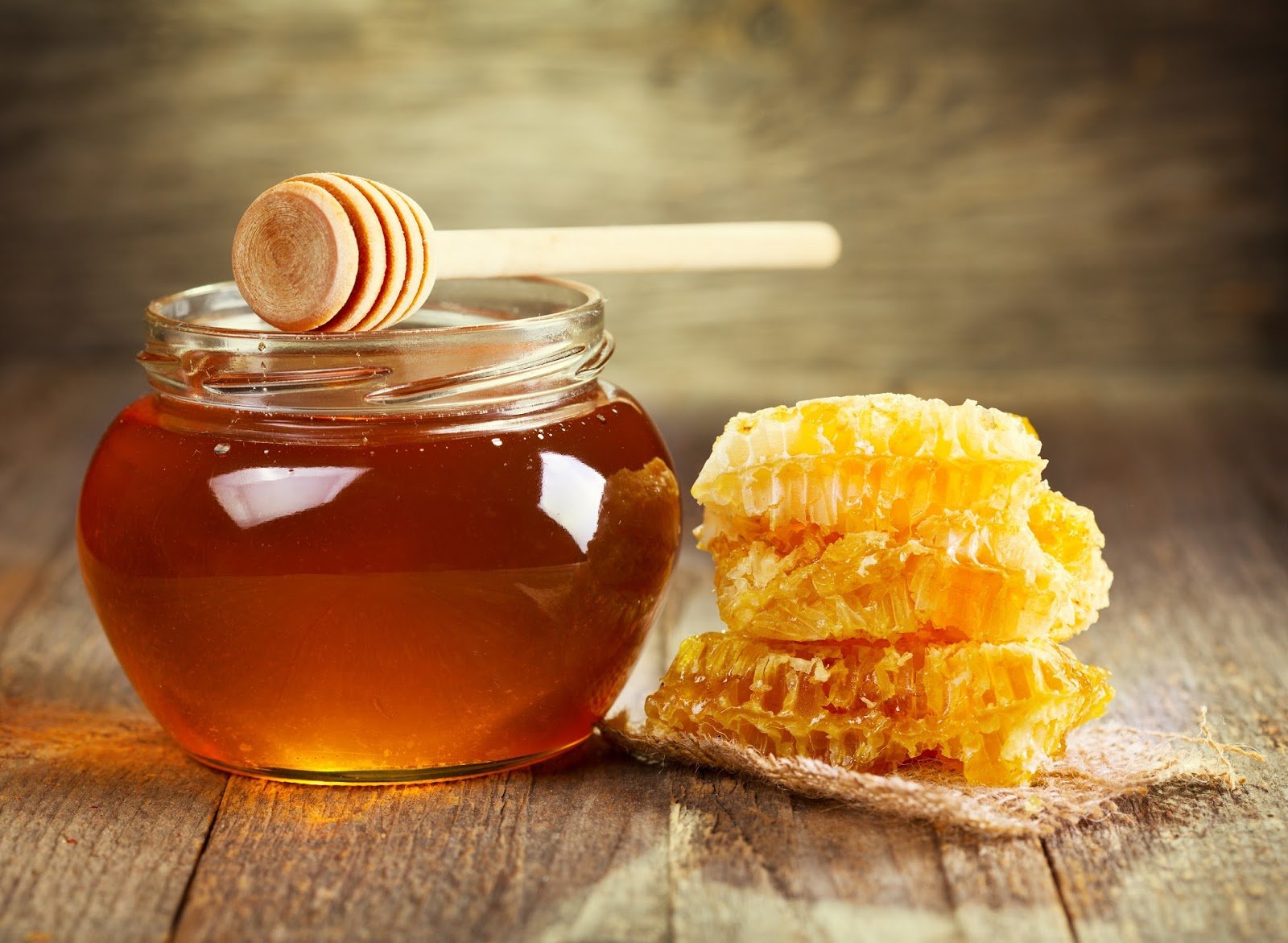 What Makes Raw Honey Special?